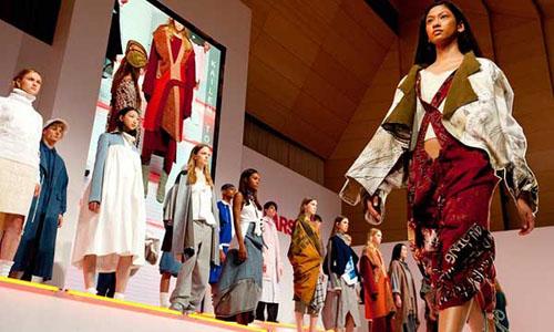 帕森斯服裝設計作品集要求