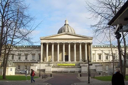 倫敦大學(xué)學(xué)院，簡(jiǎn)稱(chēng)UCL，是一所在世界享有聲譽(yù)的綜合大學(xué)，也是很多留學(xué)生的理想院校。那么，作為一所世界高等學(xué)府，你知道倫敦大學(xué)學(xué)院世界排名情況是怎樣的嗎？下述內(nèi)容就是美行思遠(yuǎn)小編為大家?guī)?lái)的關(guān)于2019年ucl大學(xué)世界排名情況的介紹，供大家參考，一起來(lái)看看吧！