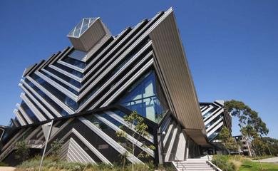 澳大利亞工業(yè)設(shè)計(jì)大學(xué)
