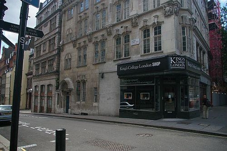 英國倫敦大學(xué)國王學(xué)院世界排名情況如何？