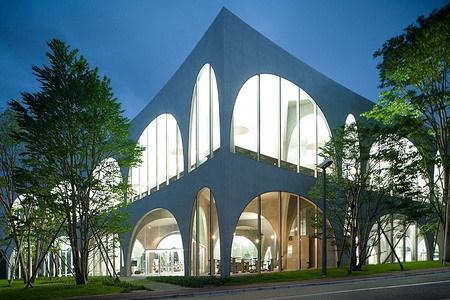 多摩美術大學好考嗎？