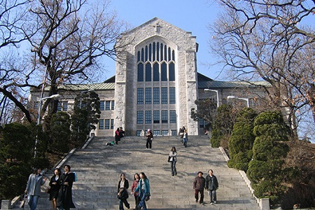 建國(guó)大學(xué)世界排名第幾？
