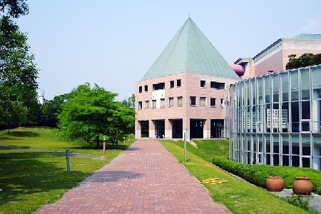 大阪藝術大學研究生申請條件是什么？