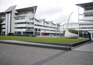 東倫敦大學(xué)